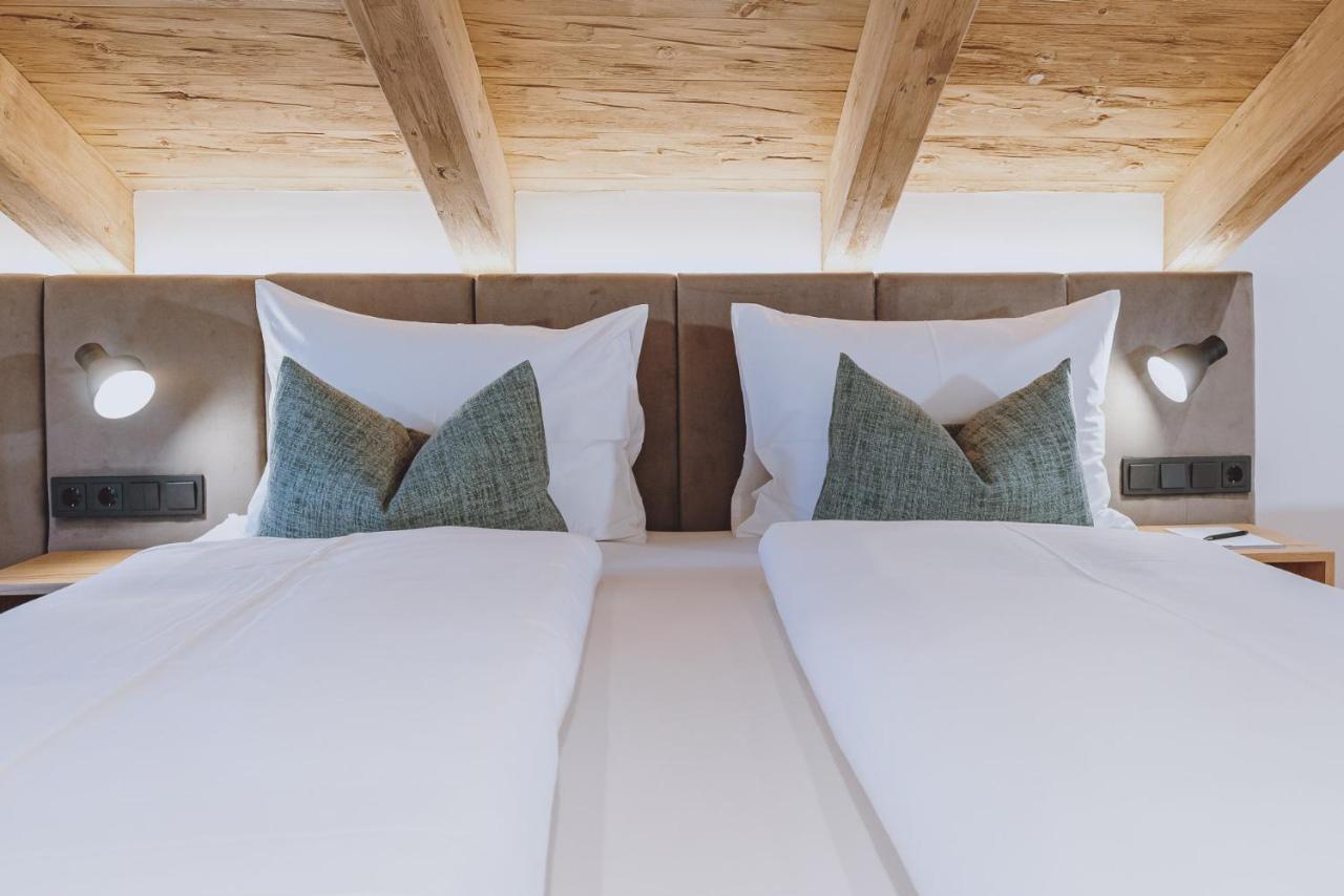 Zaglgut Hotel-Chalets Wellness & Views With Summer Card Included كابرون المظهر الخارجي الصورة