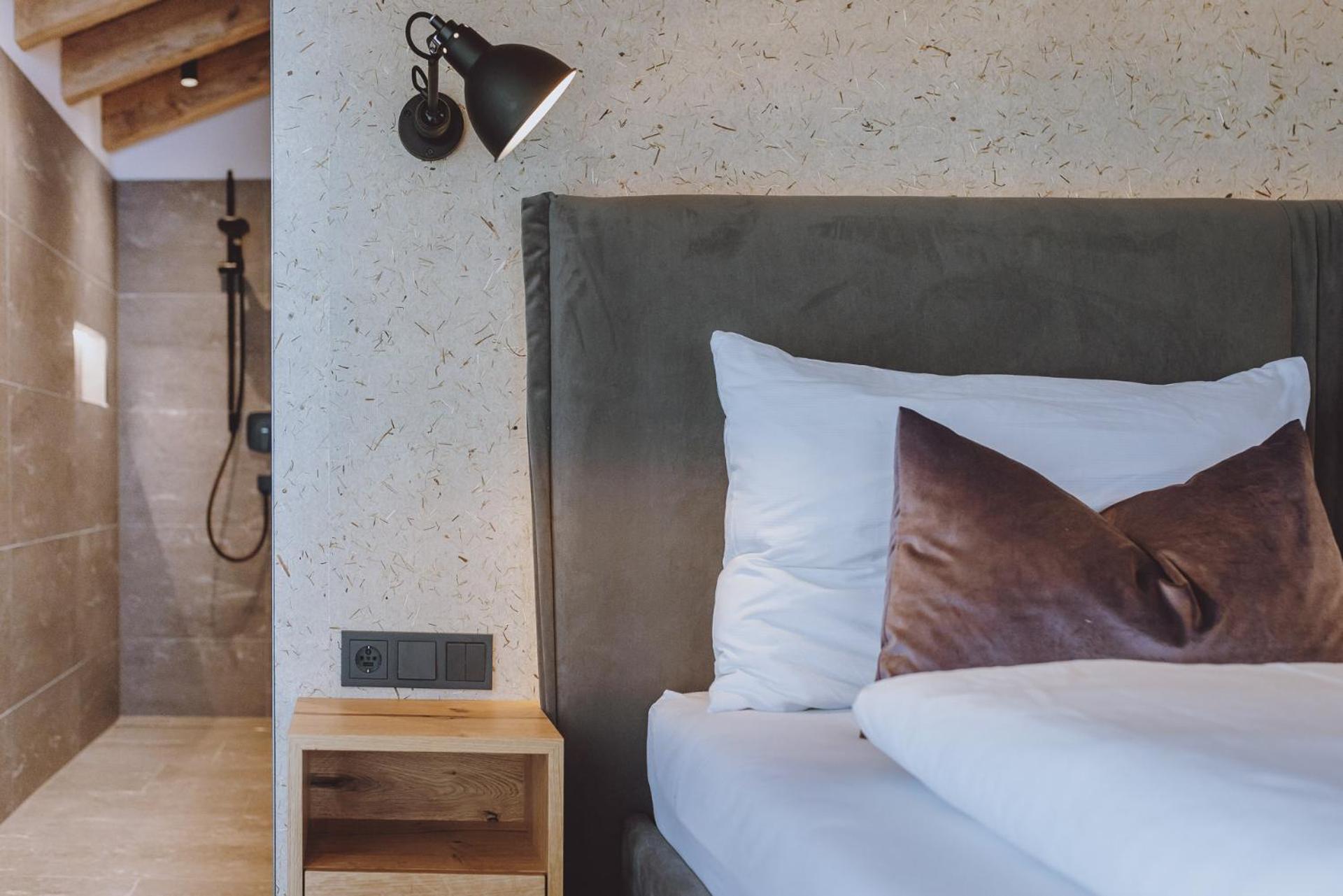 Zaglgut Hotel-Chalets Wellness & Views With Summer Card Included كابرون المظهر الخارجي الصورة