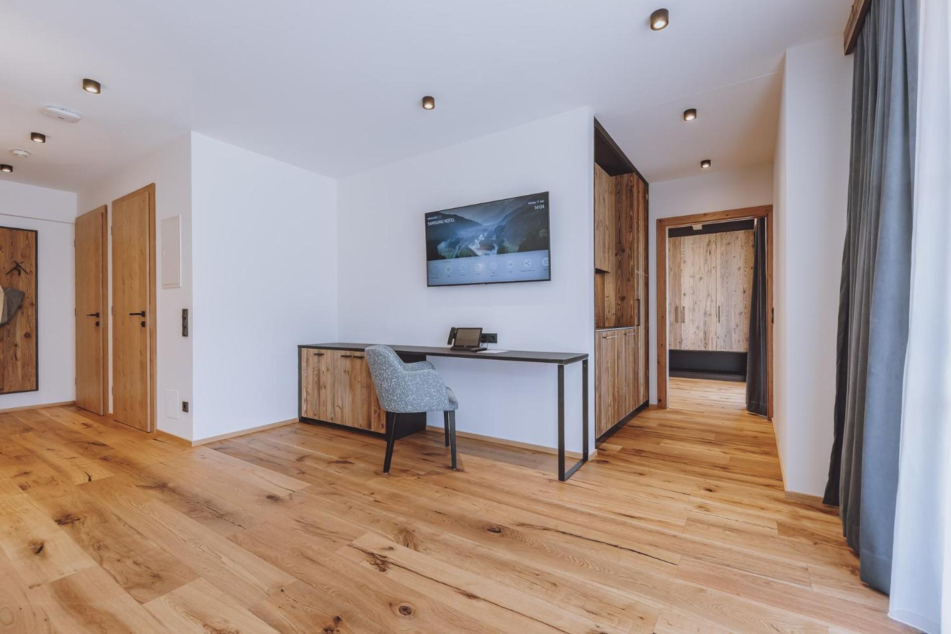 Zaglgut Hotel-Chalets Wellness & Views With Summer Card Included كابرون المظهر الخارجي الصورة