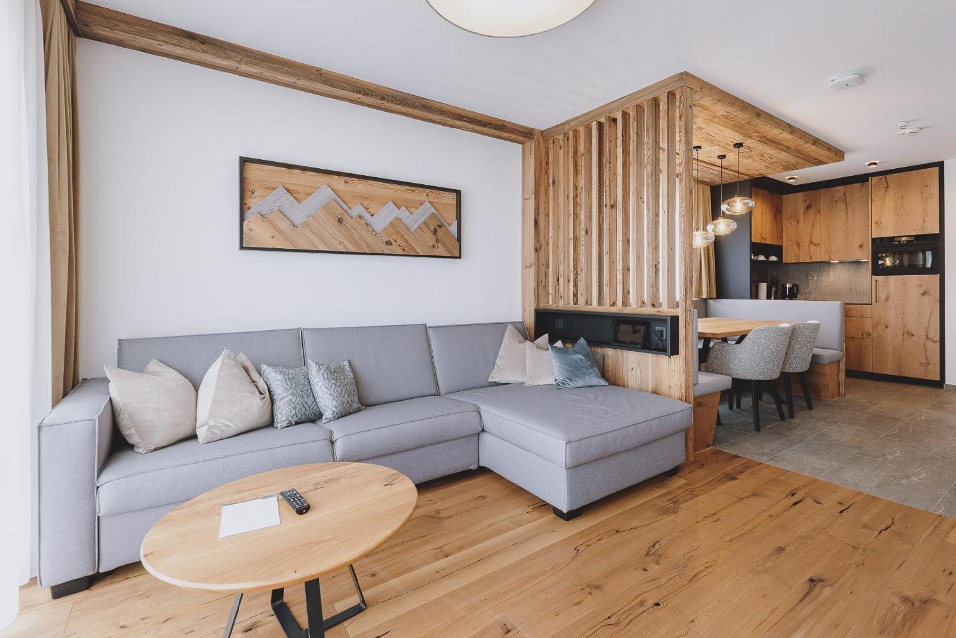 Zaglgut Hotel-Chalets Wellness & Views With Summer Card Included كابرون الغرفة الصورة