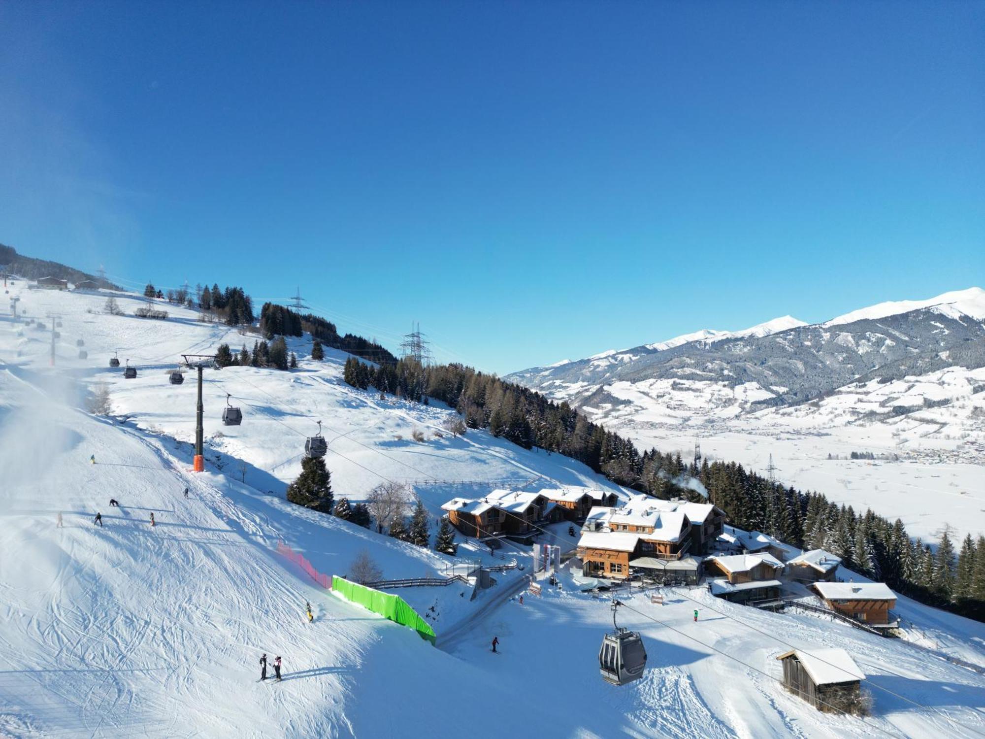 Zaglgut Hotel-Chalets Wellness & Views With Summer Card Included كابرون المظهر الخارجي الصورة